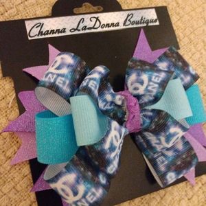 Hair bows